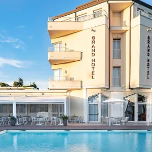 Hotel Grand