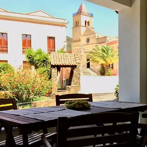 Vacanze La Pavoncella Apartment